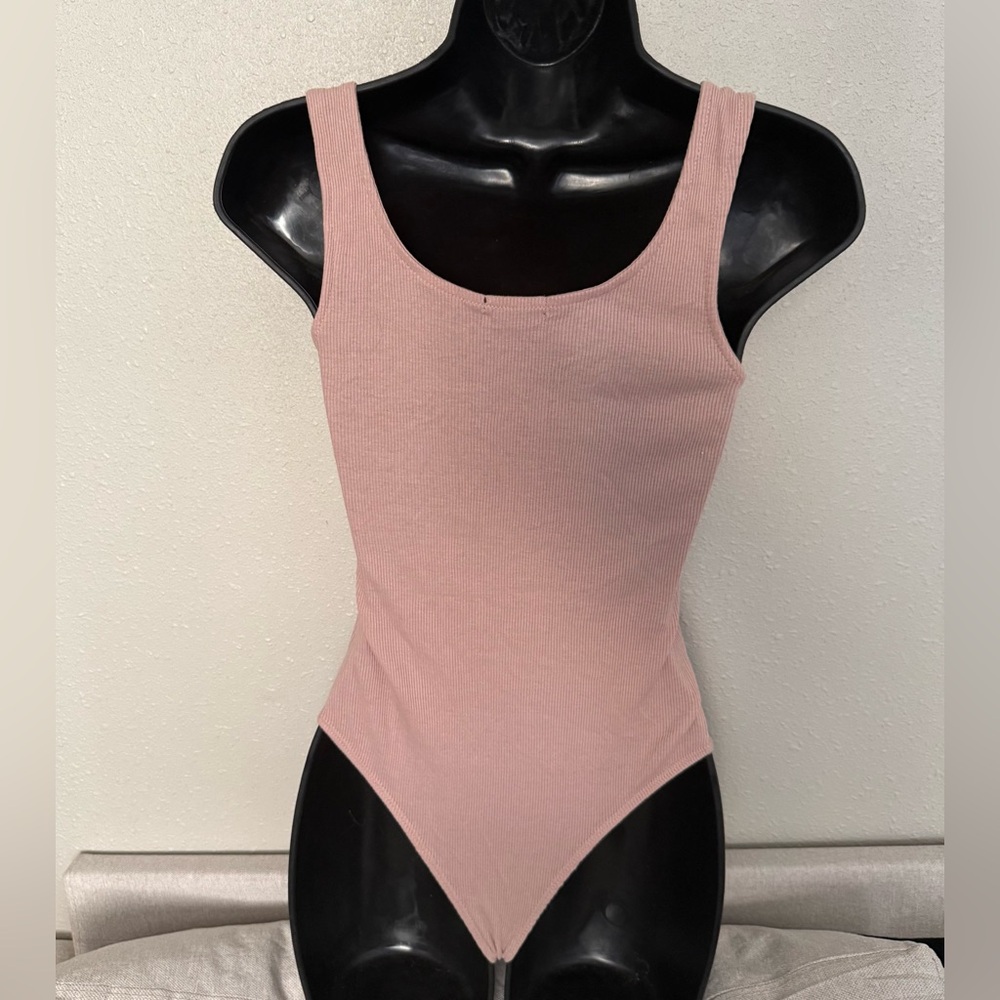 Splash Ribbed Button-Front Bodysuit – Size Small - Picture 2 of 3